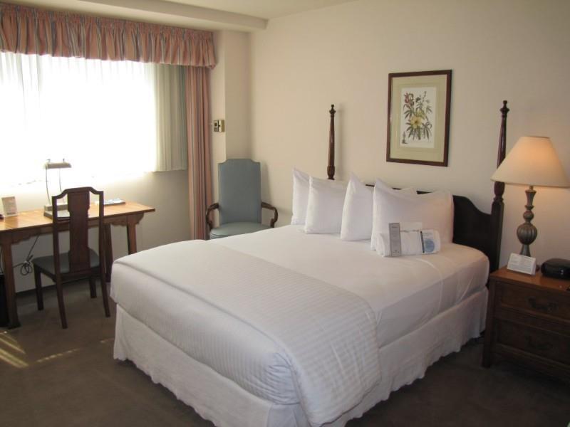 State Plaza Hotel Washington Room photo